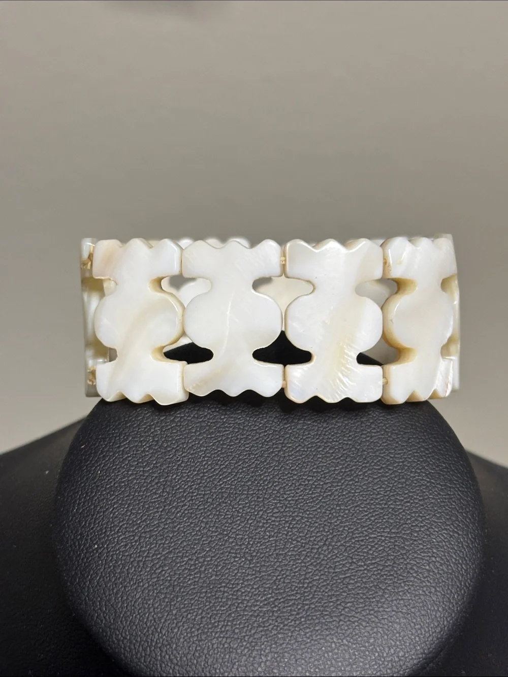 Vintage Carved Cream Mother-of-Pearl Link Bracelet - Elegant Women’s Jewelry